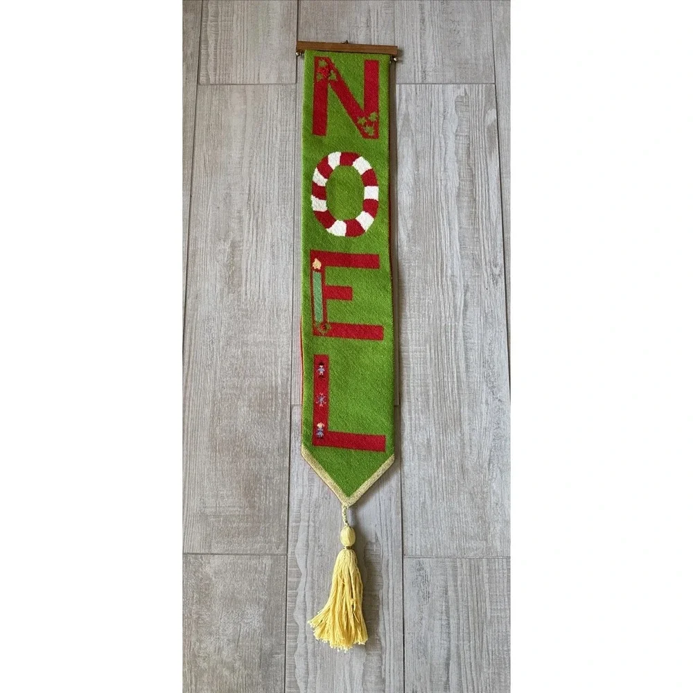 VTG NOEL TAPESTRY NEEDLEPOINT Christmas Wall Hanging Decor Handmade 44